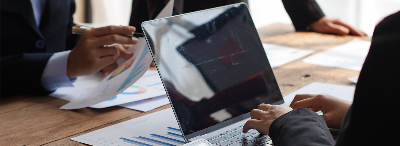 The Pros and Cons of Onshore vs. Offshore Talent